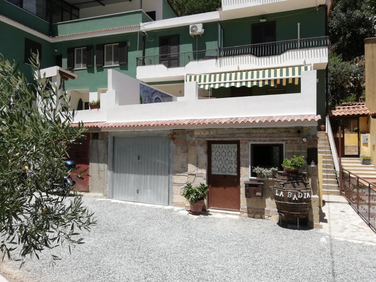 La Badia Hotel Messina Buitenkant foto